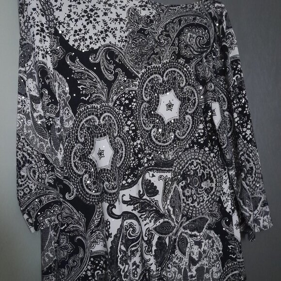 Dress Barn Dazzling Top - Picture 2 of 4